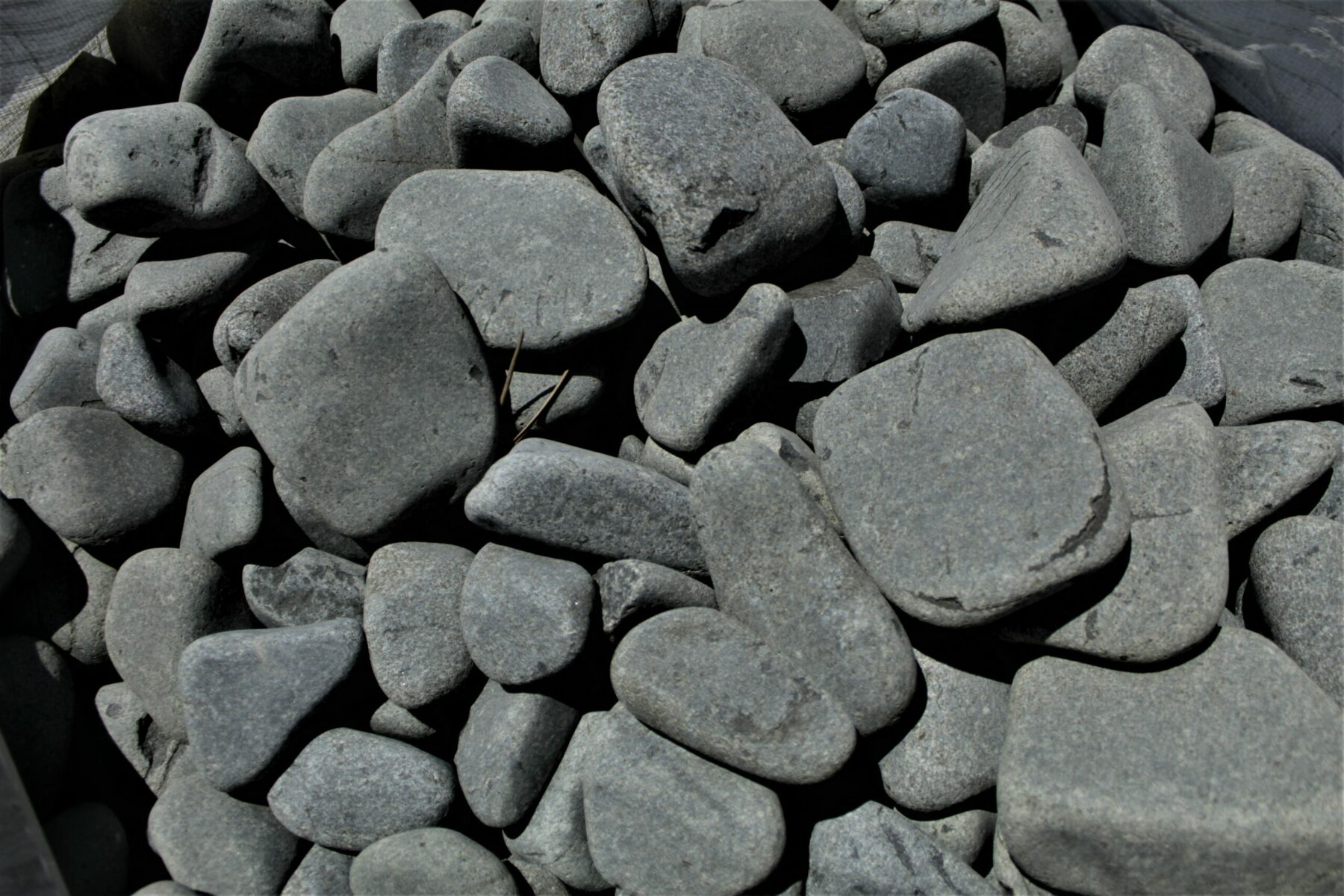 Galet Basalte (40/100)